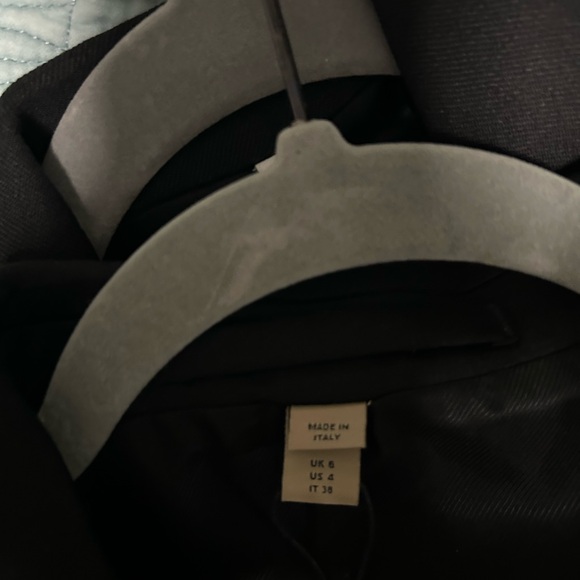 Burberry Blazer Authentic NWT. - Picture 12 of 13